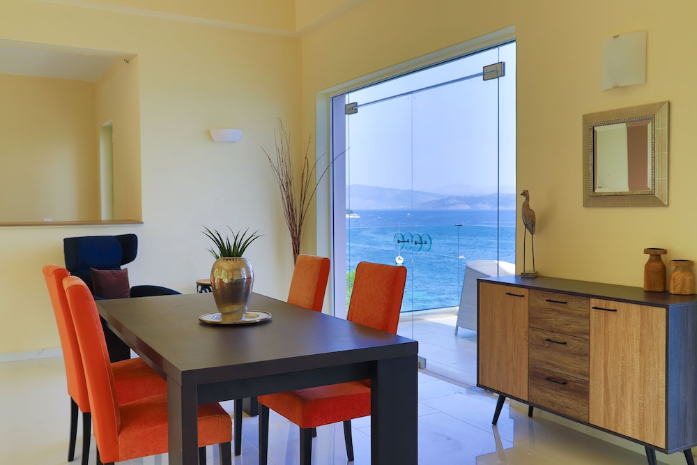 Room in Guest Room - Homric Boutique photo 3