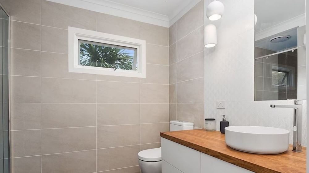 Whispering Gums Lorne Ocean Views Pet Friendly EV Charger