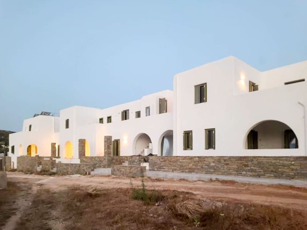 Ampelas Nostalgia Gem - Seaview Getaway in Paros