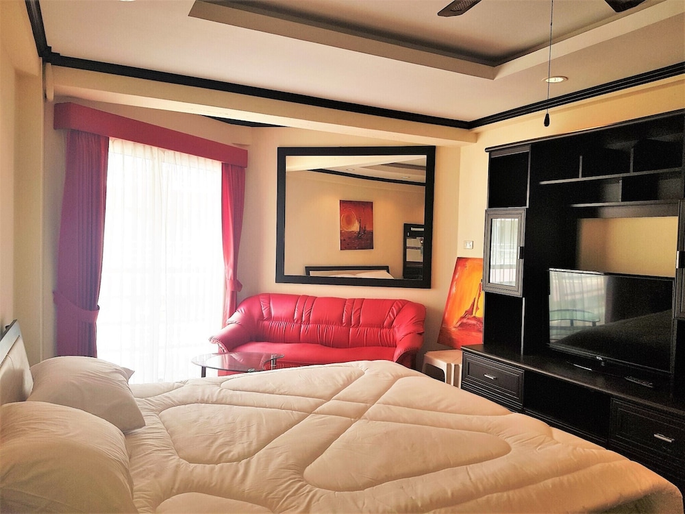 Jomtien Beach Condo sea View Studio Apartment 12th Floor view 5