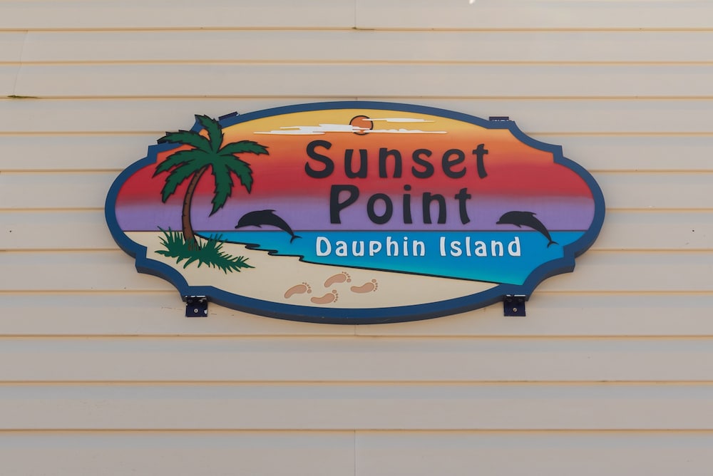 Sunset Point - 2249 Mallard St 3 Bedroom Home by RedAwning view 3
