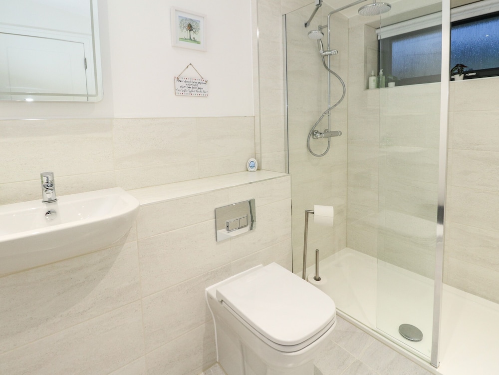 2 Strathtay Lodges