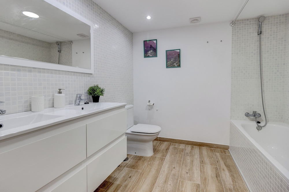 Beautiful Apartment Caleta Interian Beach
