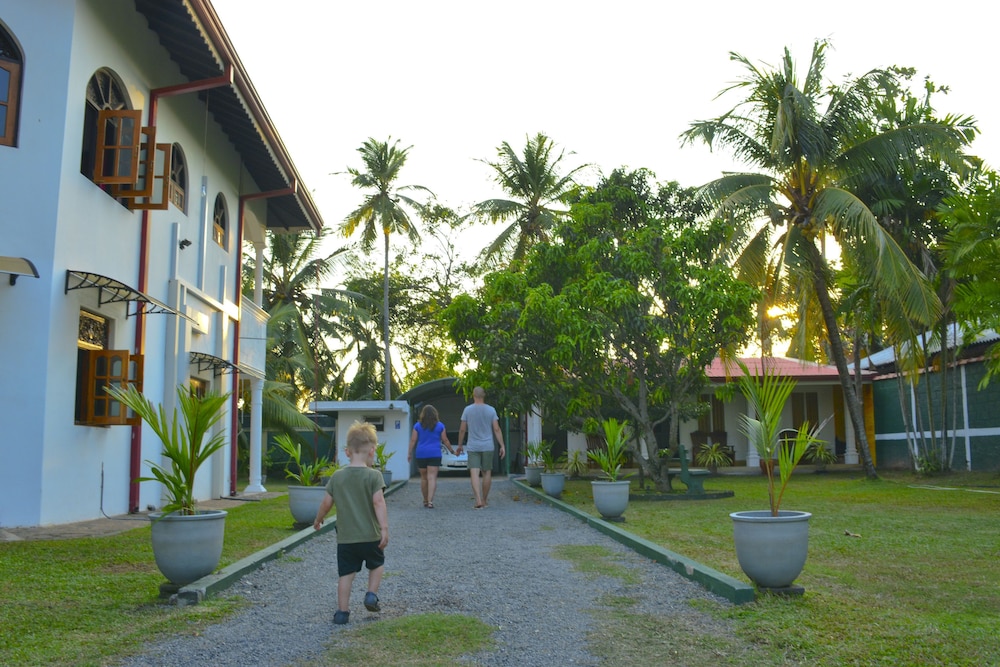 Negombo Village
