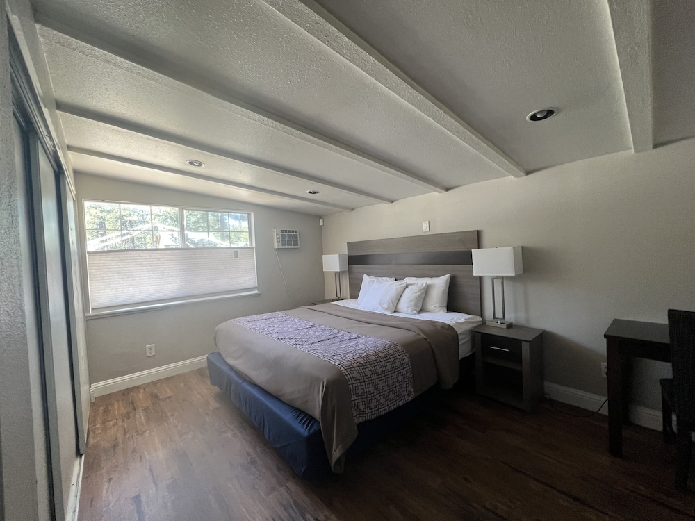 Lake Tahoe Vacations - Apex Inn - Property Image 71