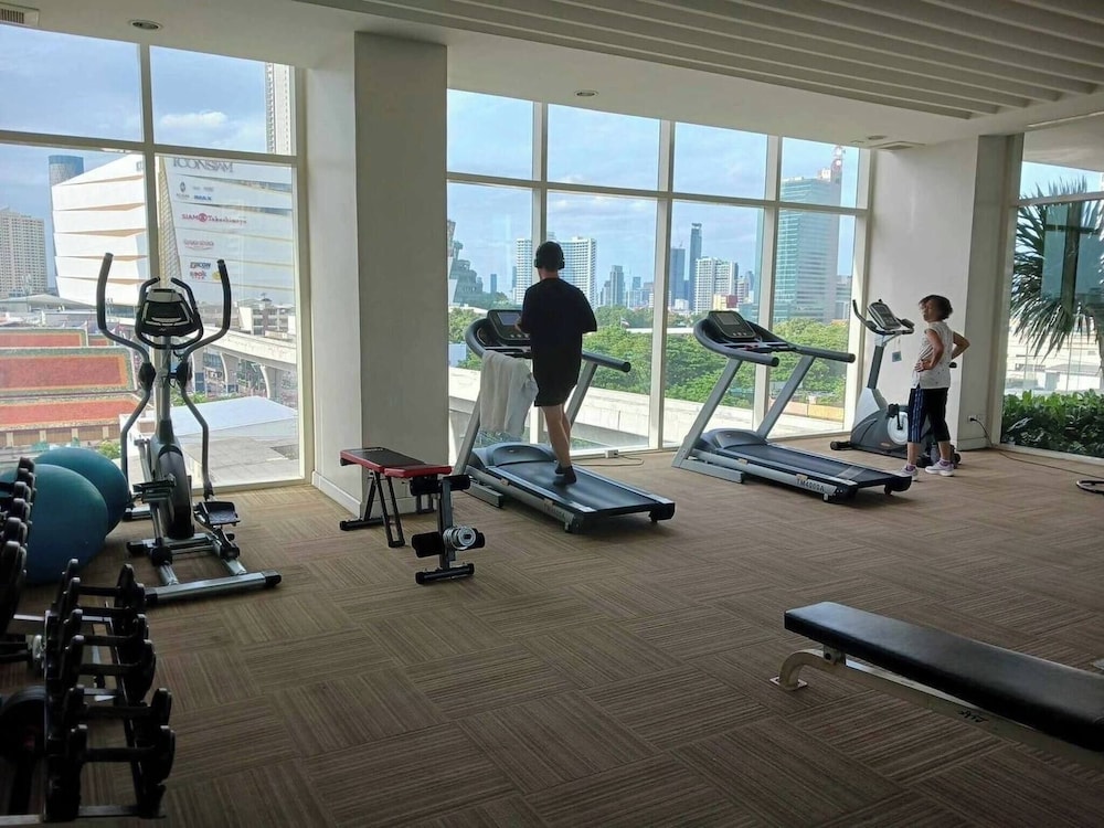 12th Floor Cozy Studio Room, 5-10 Mins Walk to Iconsiam and BTS