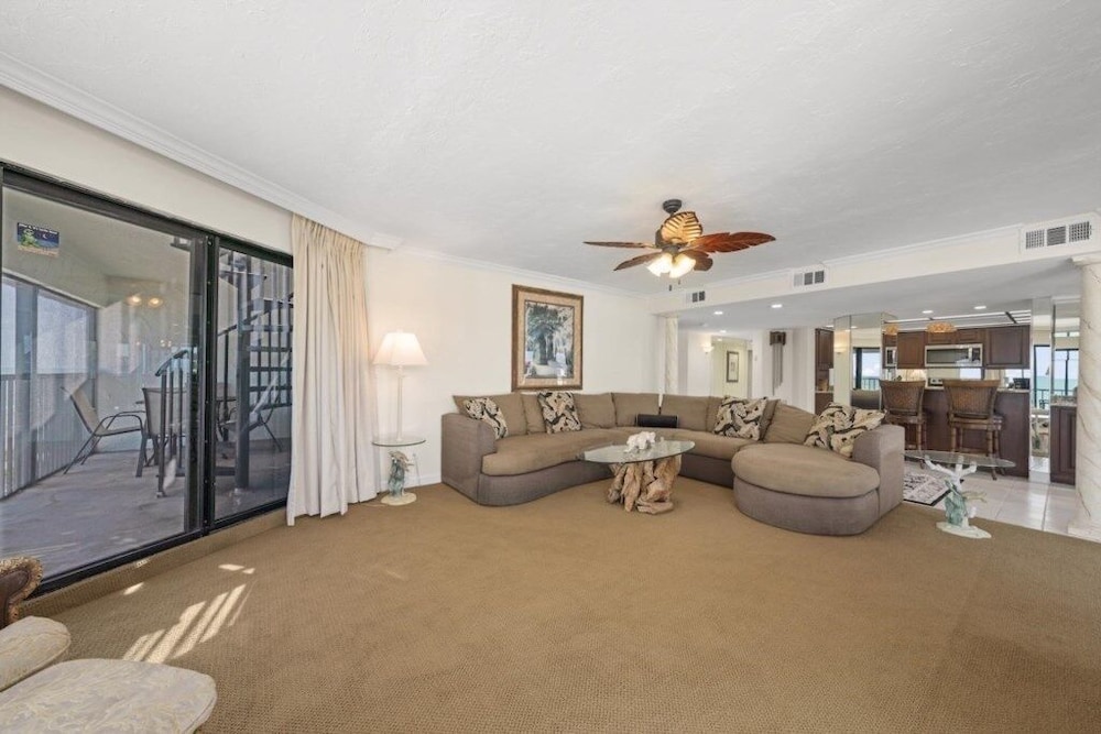 Pointe Santo A44 3 Bedroom Condo