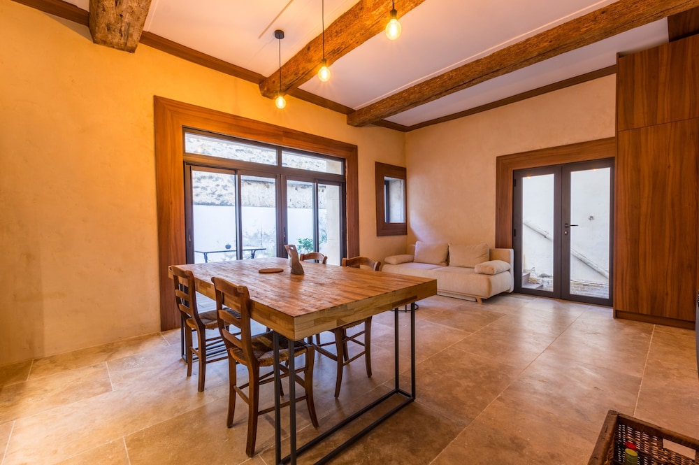 Atelier Ecusson - Premi re Conciergerie