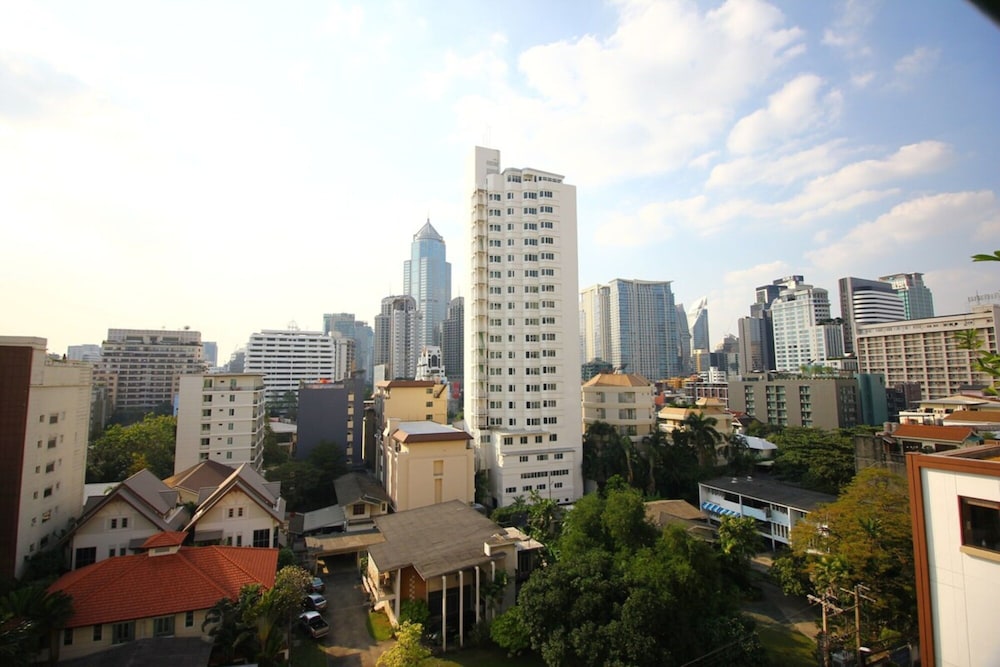 Omni Tower Sukhumvit Nana - Direct