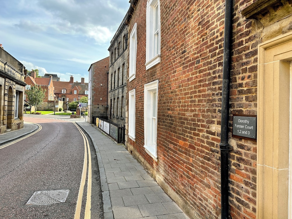 Dorothy Forster Court