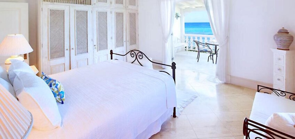 Villa Caprice view 4