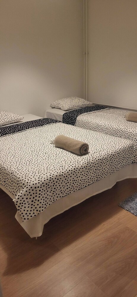 Cozy 2 Bedroom Apartment in Central Espoo, Close to Matinkylä Metro Station