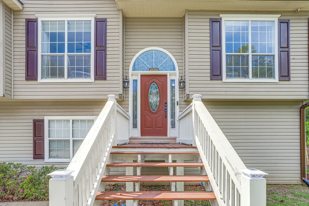 Lakefront Home w/ Private Boat Dock in Murrayville