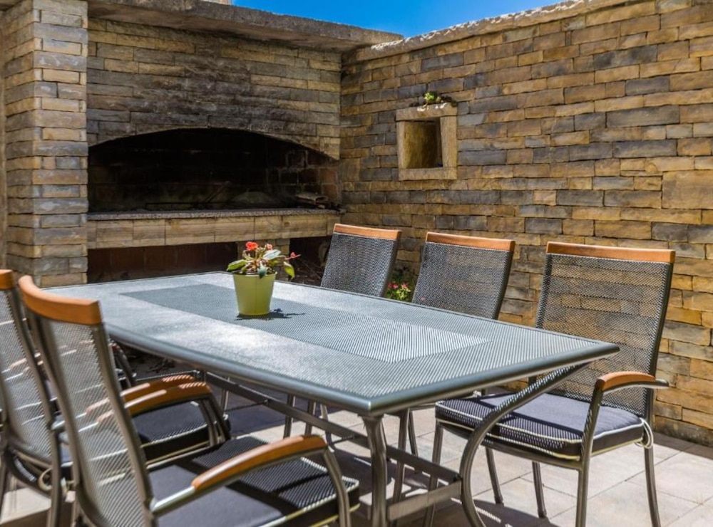 Charming Zadar Apartment Near Old Town With Convenient Access to Beaches