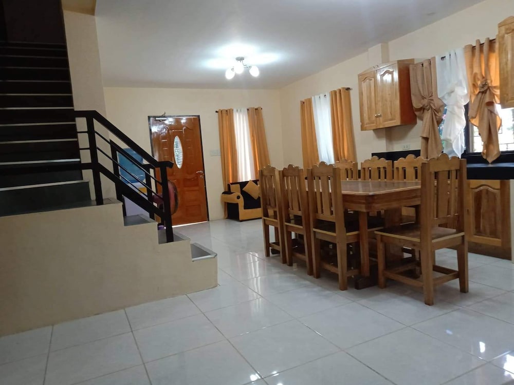 Charming and Relaxing 7-bed House in Mati City,