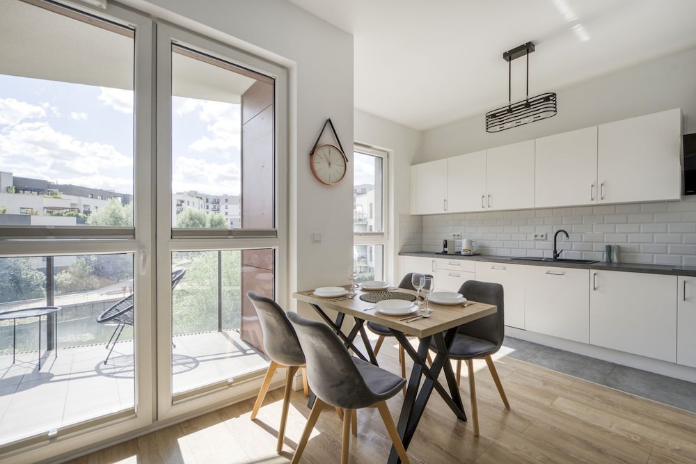 Warsaw Night Apartments Jurajska Airport