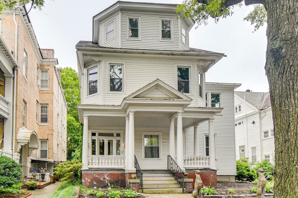 Walk to River & Downtown: Portsmouth Apartment!