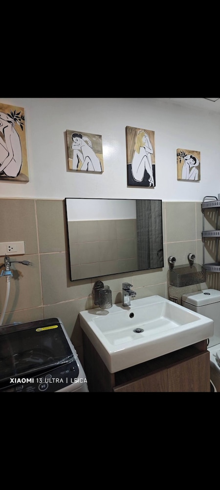 Luxhomme 3 Bed Condo With Balcony City Moutain View