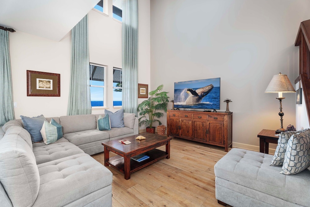 Direct Ocean Front - AC - Concierge Included - Ocean Viewing Lanai & Near Shops! -vrkcv