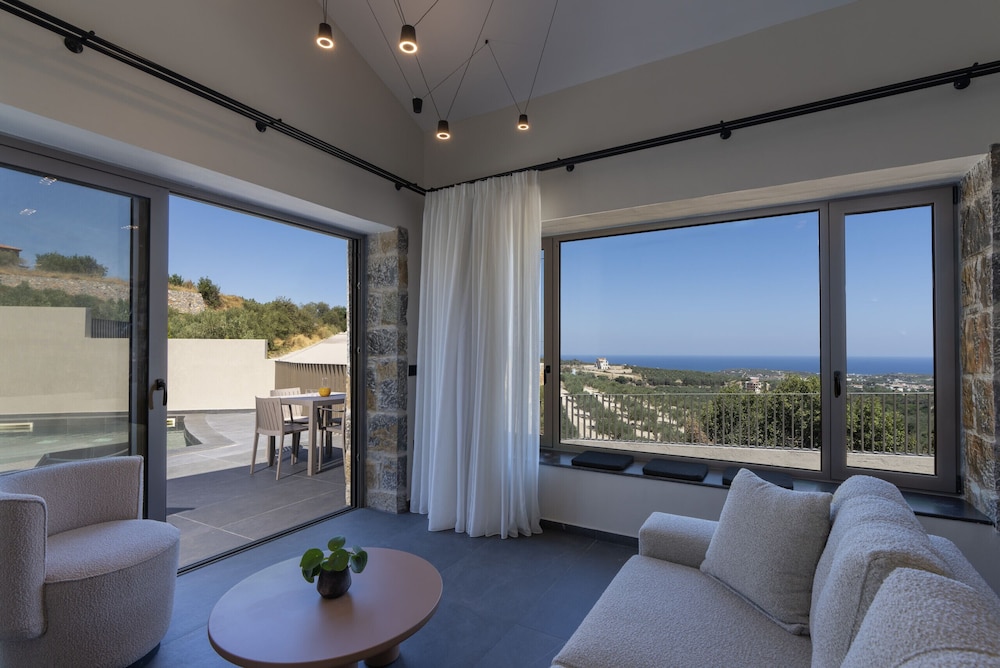 Valley View Villas - With 3 Pools