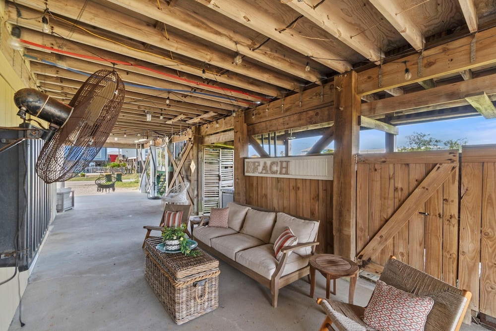 Latitude Adjustment Beach House