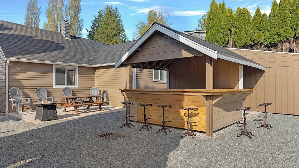 Peaceful 3BR W/ BBQ & Firepit Near Nature Skagit