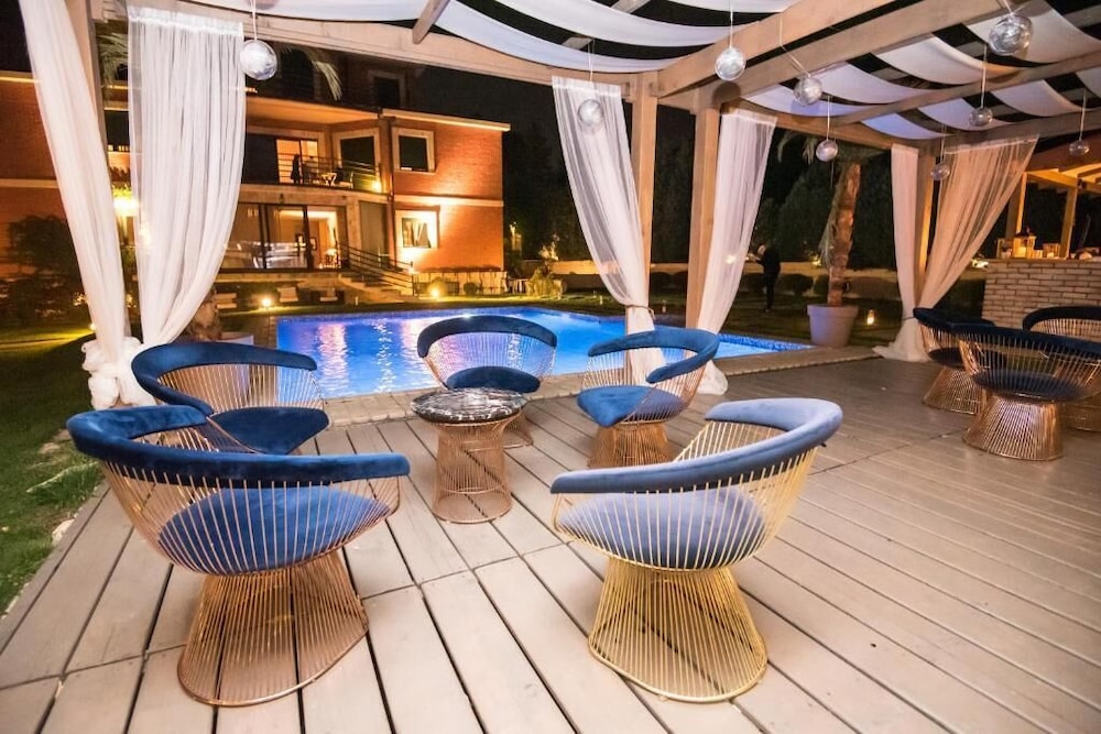 Belgrade Hills Villa and Suites