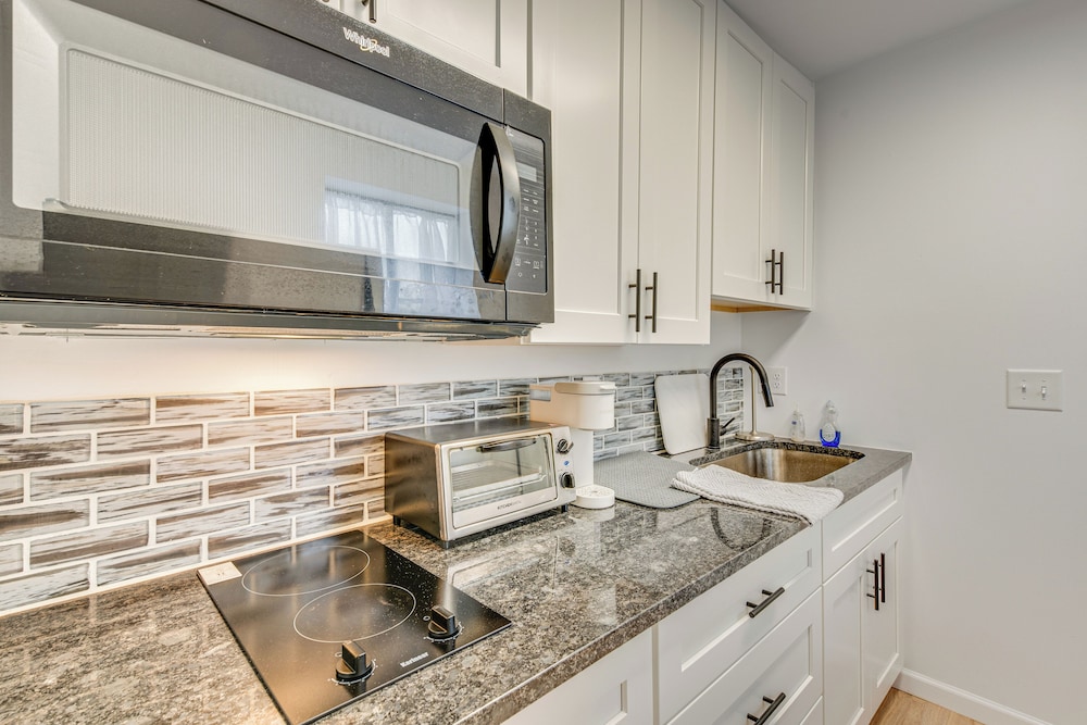 Studio Apartment Near East Atlanta Village