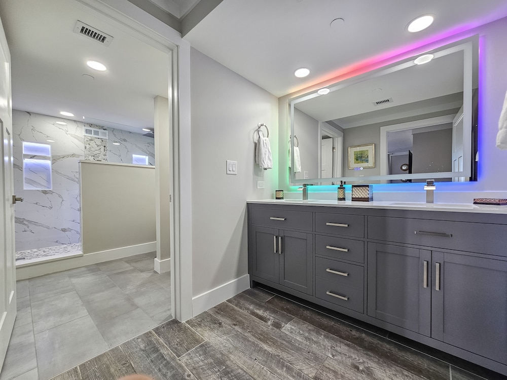 Superbly Updated Ocean View Condo, 303 Brighton, Full Access 3 Bedroom Condo