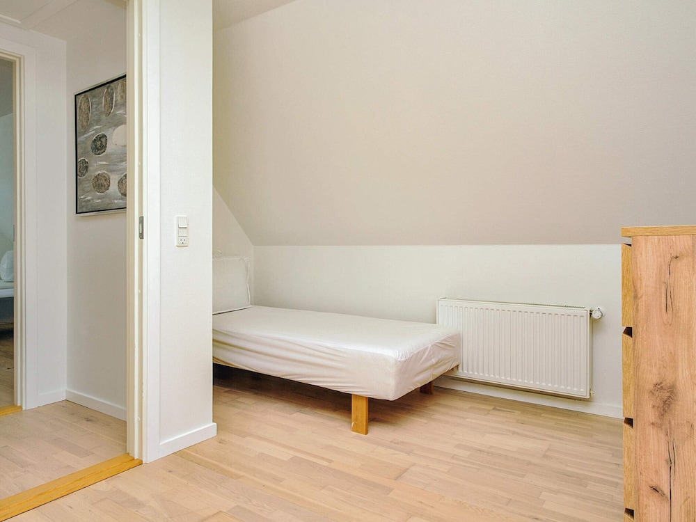 7 Person Holiday Home in Asnaes