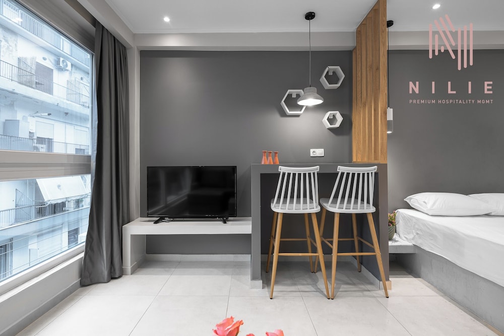 Bonsai Studios & Apartments, Nilie Hospitality MGMT