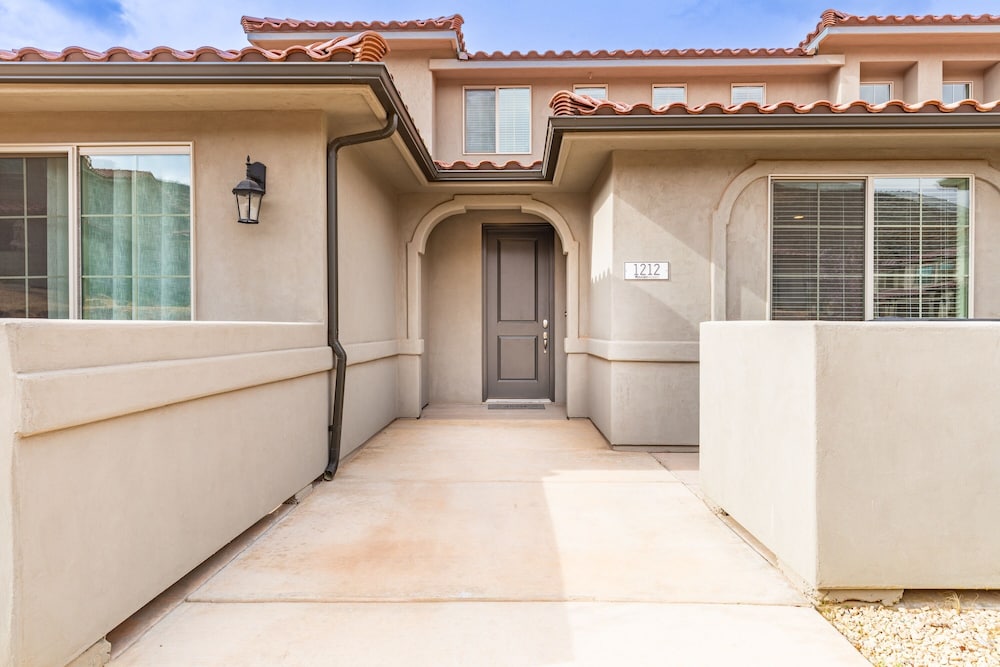 Zi-on The Prize 3 Bedroom Townhouse