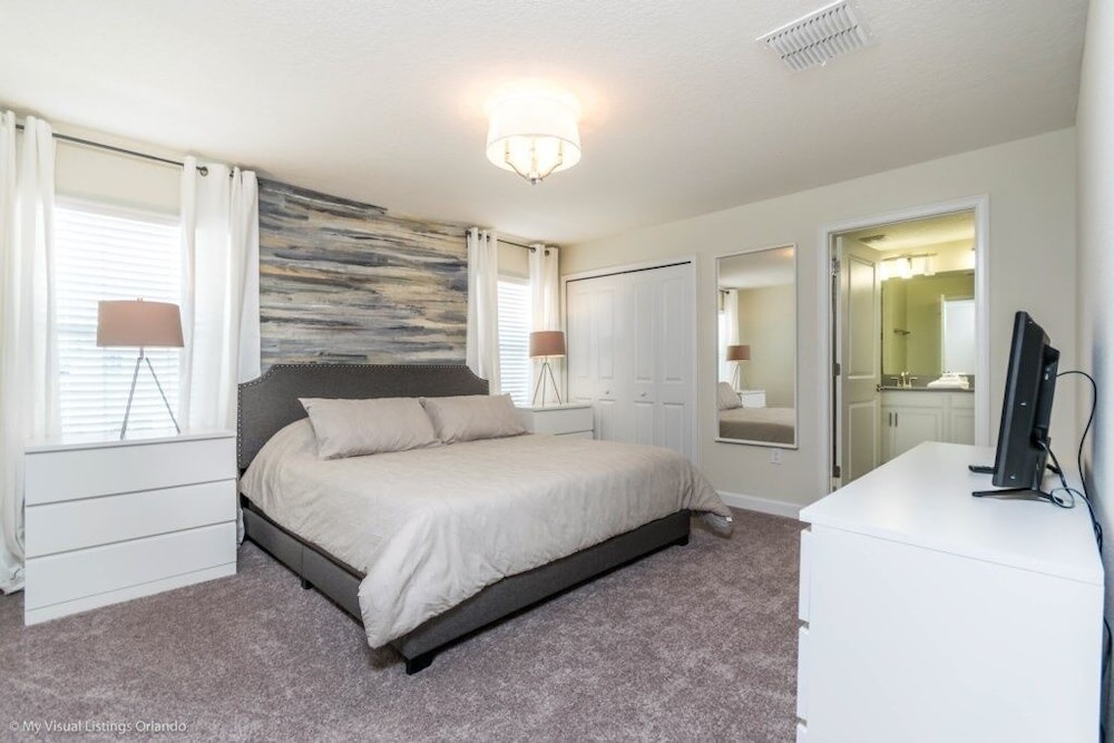 8990sd 4 Bedroom Townhouse by RedAwning - Image 3