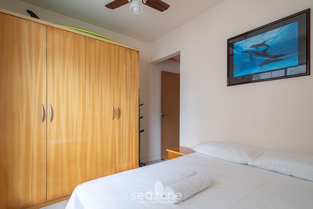 Apt With sea View and Barbecue in Itapema Gbl601