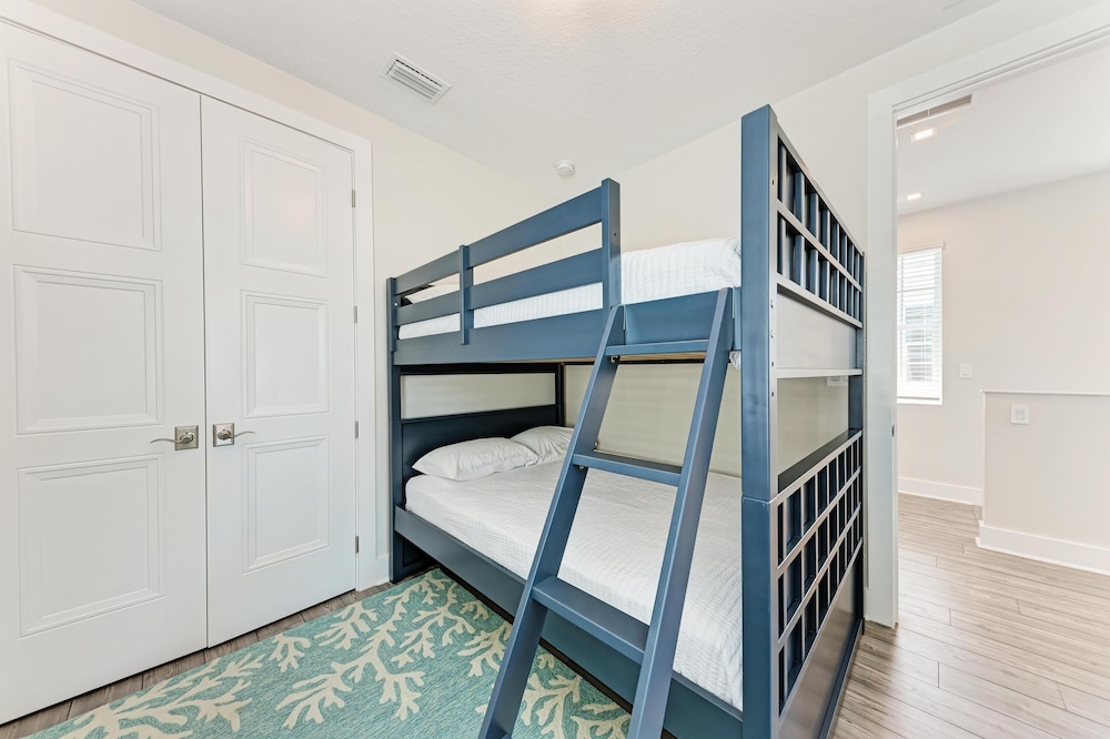 Sweet & Salty Beach House 3 Bedroom Home