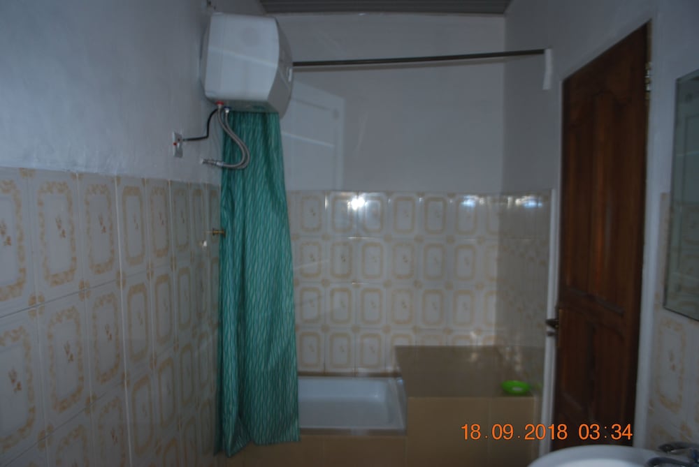 HighLander Guest House