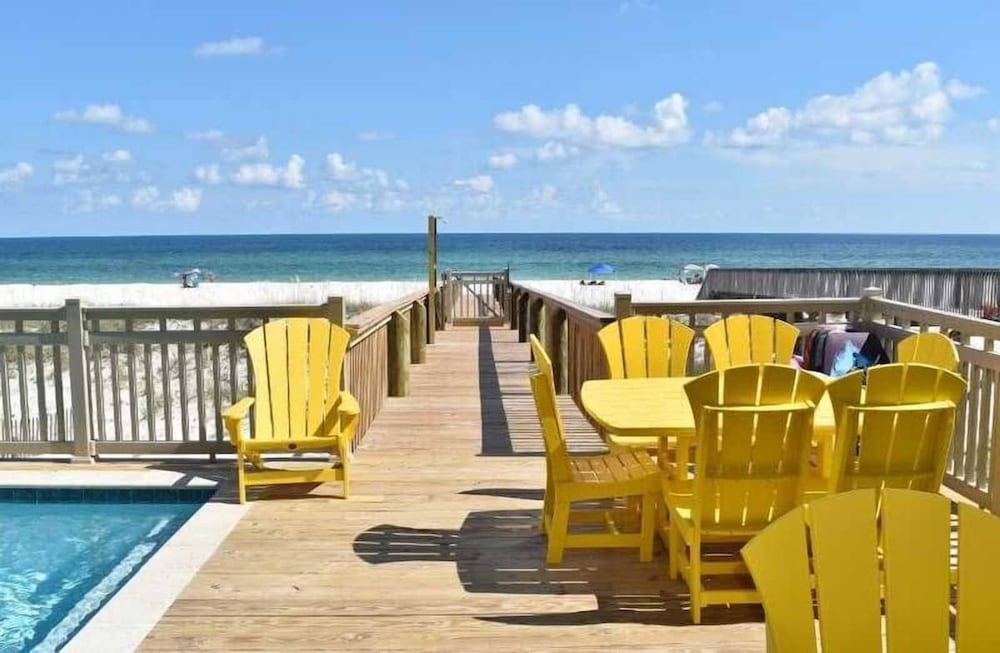 Beachfront 8bedrooms Lemonshello