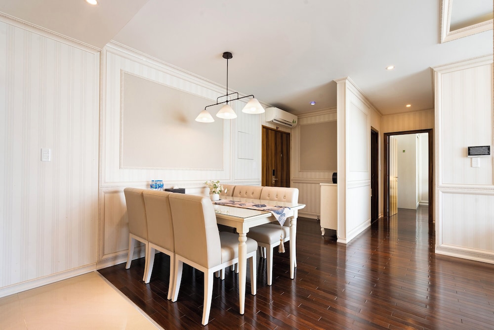 Luxury Condotel Luminous Leman