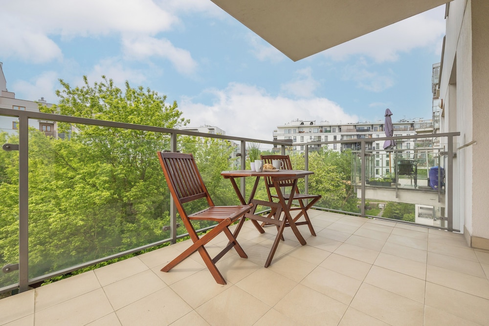 Apartment in Bielany by Renters