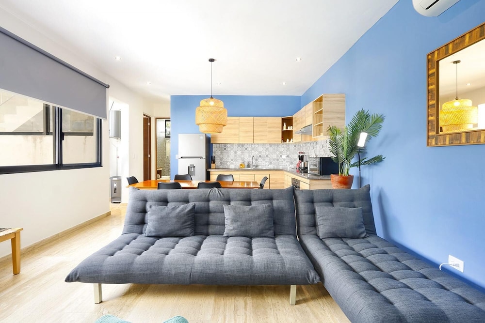 3BR Penthouse Private Plunge Pool Spacious Rooftop Sleeps 9 view 4