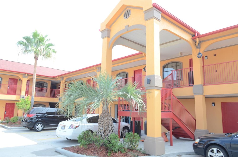 Regency Inn - Property Image 27