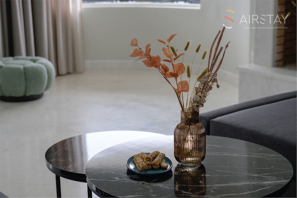 Jaax Apartment Airport by Airstay