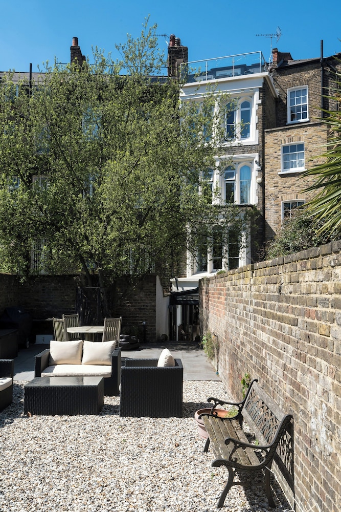 Kennington Road by Onefinestay