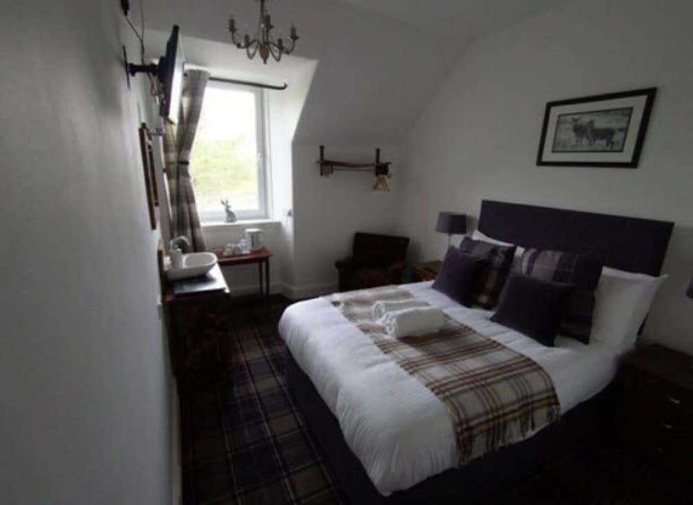 Whitebridge Hotel