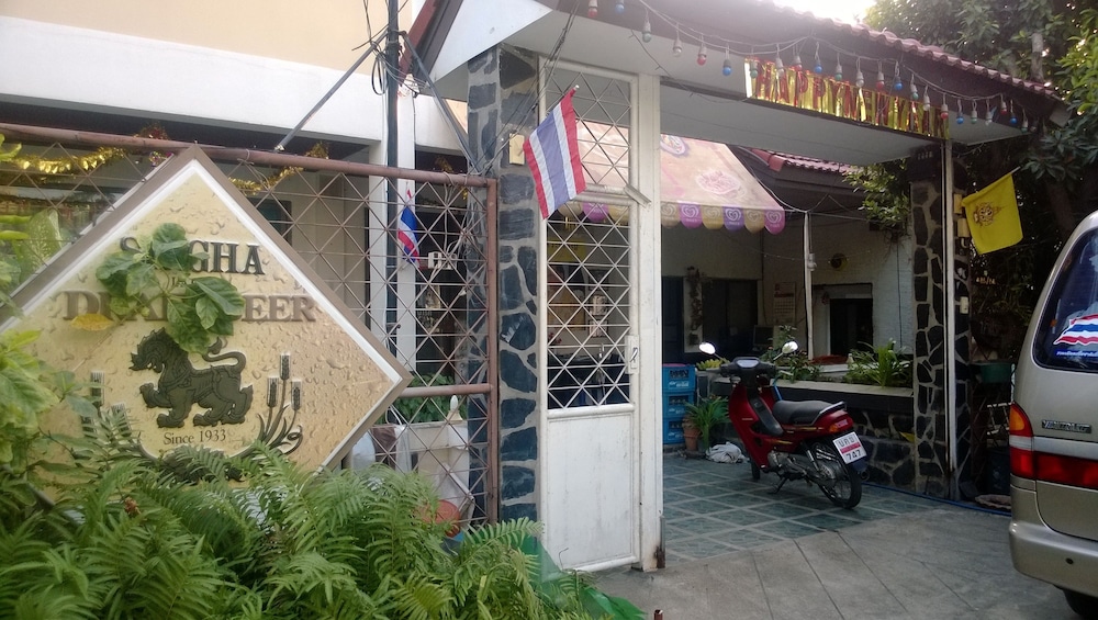 Phurahong Homestay - Image 1