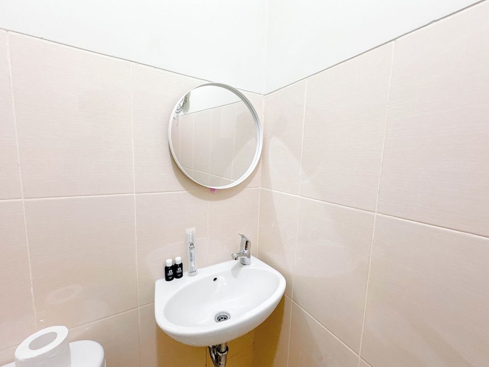 Best Location and Comfortable 2BR at Bale Hinggil Apartment