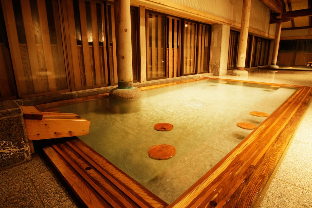 1000 Years of Tradition - Akiu Onsen Sakan