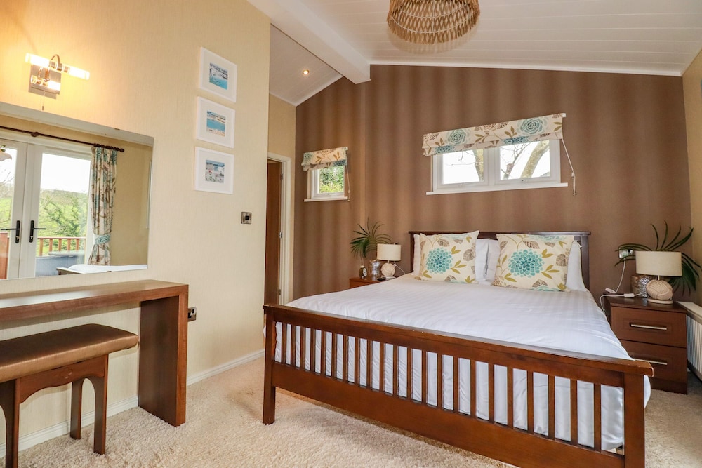 Hideaway Lodge