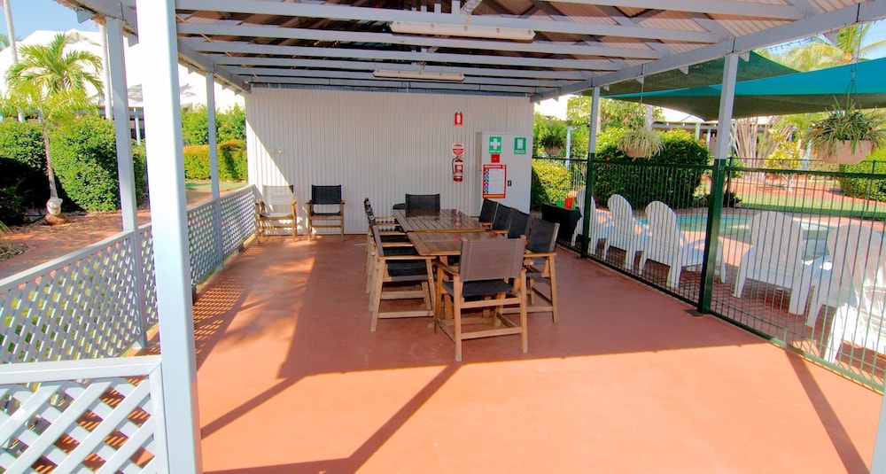 Cable Beach Apartments