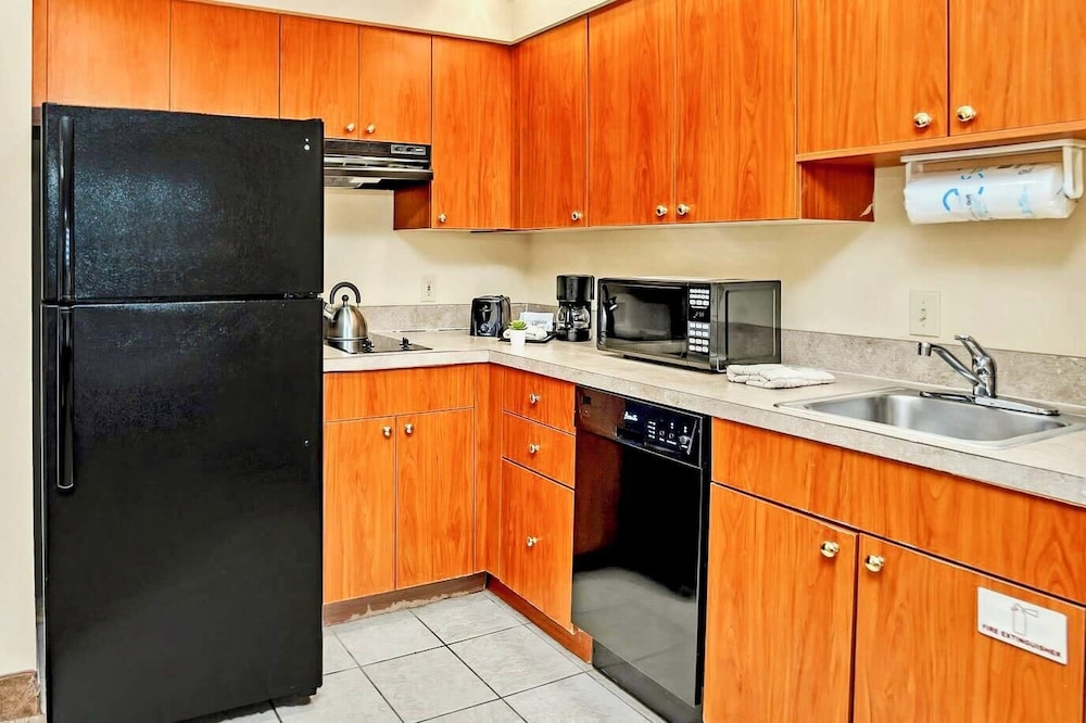 Cozy 1BR Condo w Pool - Near Universal Studios